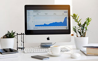 登贝莱摘“金球”，世界足坛迎“新王”